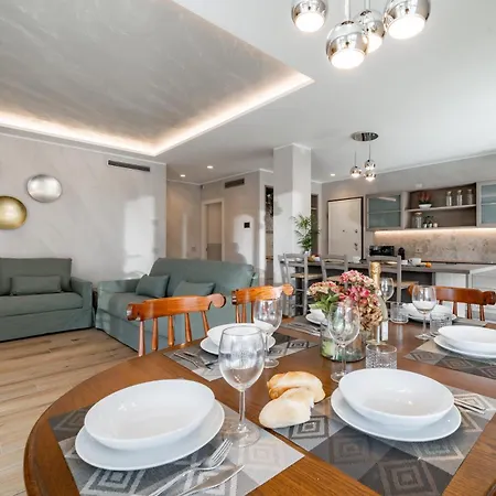 Sunrise - Luxury With Pool & Large Private Garden, Few Steps From The Beach, Ideal For Families And People With Mobility Issues Willa Dervio