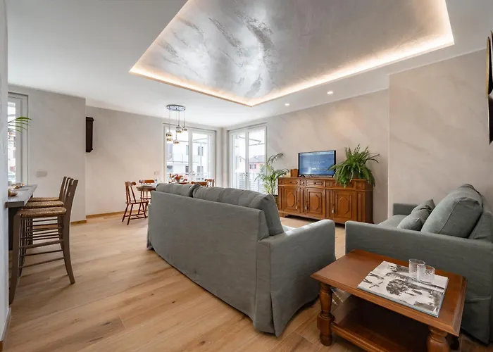 Villa Sunrise - Luxury With Pool & Large Private Garden, Few Steps From The Beach, Ideal For Families And People With Mobility Issues Dervio