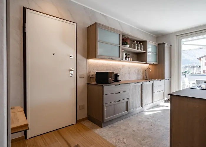 Villa Sunrise - Luxury With Pool & Large Private Garden, Few Steps From The Beach, Ideal For Families And People With Mobility Issues Dervio